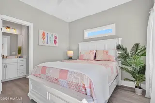 303 Sand Piper Lane, Holden Beach, NC 28462 — 3-bedroom home in Holden Beach, Holden Beach, NC, photo 12 of 27: 11_Kahunaphoto.com-20