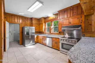 306 S Howard Circle, Tarboro, NC 27886 – photo 9: Kitchen