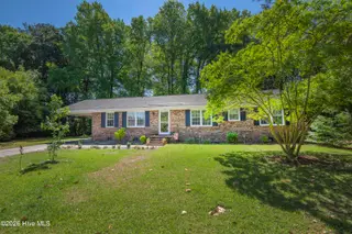 124 Osceola Drive, Greenville, NC 27858 — 3-bedroom home in Osceola, Greenville, NC, photo 2 of 48: 124-Osceola-01