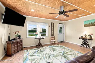 682 Tom Mann Road, Newport, NC 28570 – photo 8: 8-web-or-mls-590A4766