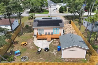 310 Keziah Street, Oak Island, NC 28465 — 2-bedroom home in Yaupon Beach, Oak Island, NC, photo 3 of 37