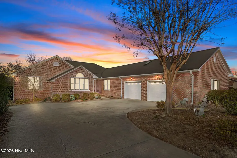 459 Chadwick Shores Drive, Sneads Ferry, NC 28460 – photo 1 of 70: 1-web-or-mls-Virtual Dusk 1.jpg-1