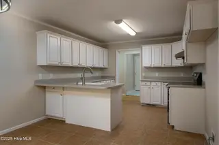 725 Monticello Drive, Pinehurst, NC 28374 – photo 13: Monticello Int.-13