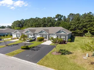122 Kellerton Court, Winnabow, NC 28479 – photo 5: 11-web-or-mls-DJI_20260401150129_0519_D
