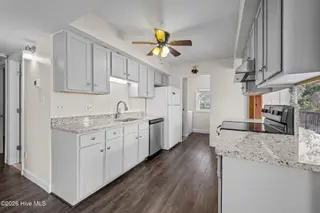 1208 Caracara Drive, New Bern, NC 28560 – photo 11: 29-web-or-mls-DSC_9117