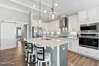 1353 Dunes Boulevard SW, Ocean Isle Beach, NC 28469 – photo 13: Upgraded prestige kitchen!