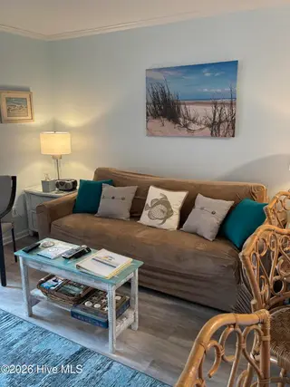 1615 Carolina Beach Avenue N Apt E3, Carolina Beach, NC 28428 — 1-bedroom condo in Seascape, Carolina Beach, NC, photo 6 of 38: IMG_5414