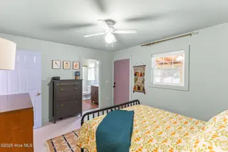 2105 Gibson Avenue, Wilmington, NC 28403 — 3-bedroom home in Carolina Place, Wilmington, NC, photo 15 of 26: 018_2105_gibson_avenue-18_730