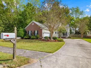 200 Fairmont Lane, Jacksonville, NC 28540 — 3-bedroom home in Williamsburg Plantation, Jacksonville, NC, photo 2 of 64