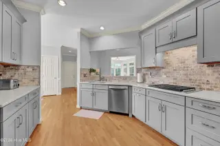 804 Oak Creek Place, Wilmington, NC 28405 — 4-bedroom home in Landfall, Wilmington, NC, photo 15 of 60: 015_img_3434_68