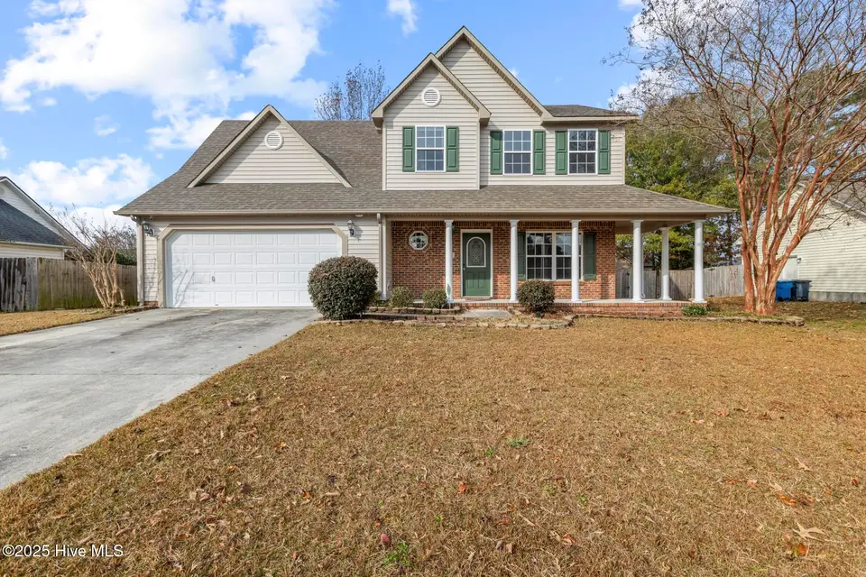111 Summercreek Drive, Jacksonville, NC 28546 — 4-bedroom home in Bay Meadows, Jacksonville, NC, photo 1 of 32
