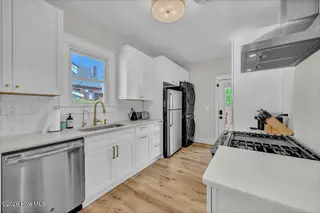307 S 17th Street, Wilmington, NC 28401 – photo 11: Kitchen