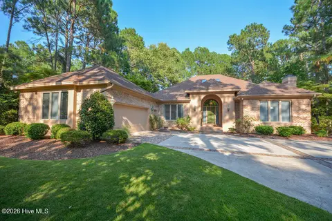23 Augusta Drive, Southern Pines