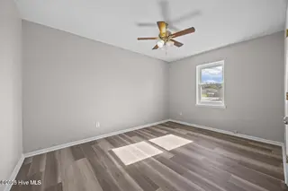 7 Walnut Drive, Jacksonville, NC 28546 – photo 20: 20251031150158605411000000-o