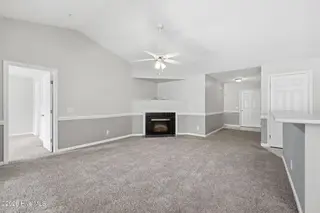 2225 Locksley Woods Drive F, Greenville, NC 27858 – photo 7: 29-web-or-mls-IMG_8684_edit