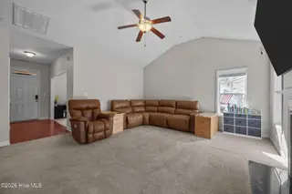 122 Katrina Street, Sneads Ferry, NC 28460 – photo 8: 41-web-or-mls-_RAD6059