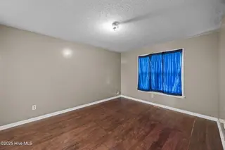 1403 Lockwood Road, Kinston, NC 28501 — 3-bedroom home in Brentwood, Kinston, NC, photo 11 of 32: Master Bedroom
