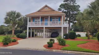 732 Ocracoke Drive, Wilmington, NC 28412 – photo 2: Beautiful landscaping