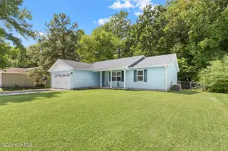 216 S Creek Drive, Jacksonville, NC 28540 – photo 2