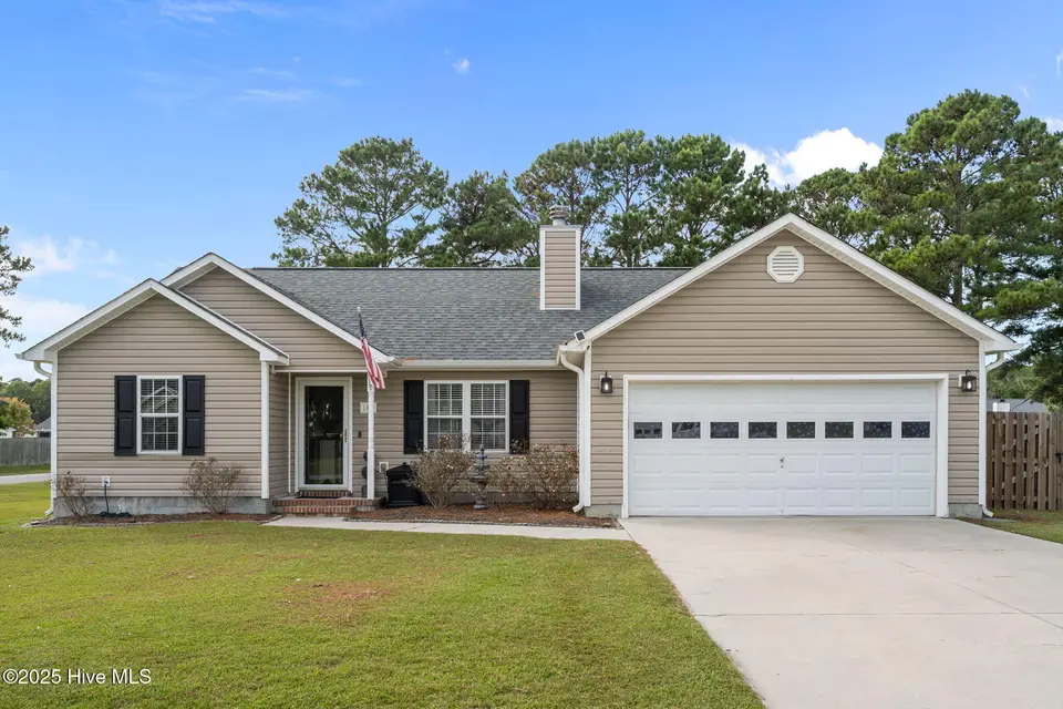 141 Lawndale Lane, Sneads Ferry, NC 28460 – photo 1 of 1: 1-web-or-mls-01