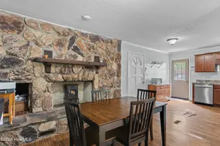 401 Dewitt Street, Jacksonville, NC 28540 — 4-bedroom home in Forest Grove, Jacksonville, NC, photo 9 of 19