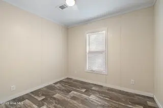 9275 Bonaparte Drive SW, Calabash, NC 28467 — 2-bedroom manufactured home in Bonaparte Retreat, Calabash, NC, photo 19 of 37