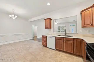 3235 Austin Avenue, New Bern, NC 28562 – photo 19: Kitchen to Living Room
