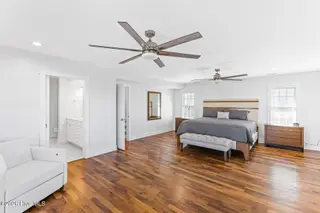 306 Coral Drive, Wrightsville Beach, NC 28480 — 5-bedroom home in Harbor Island, Wrightsville Beach, NC, photo 22 of 57: 019_306_coral_drive-16_293