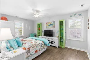 124 NE 15th Street, Oak Island, NC 28465 – photo 23: thumbnail-0196a7bd-0212-7201-b32e-e2b173