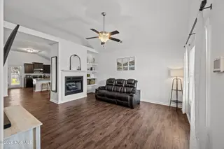 322 Station House Road, New Bern, NC 28562 – photo 7: Living Room
