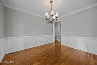 809 Chesapeake Place, Greenville, NC 27858 – photo 16: 29-web-or-mls-IMG_0050