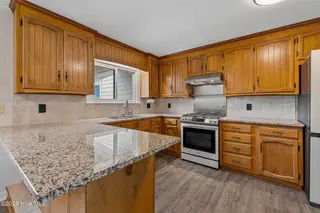 303 N Lincoln Street, Benson, NC 27504 – photo 21: Kitchen
