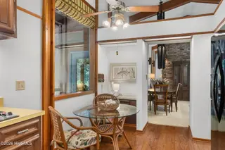 159 Loblolly Drive, Pine Knoll Shores, NC 28512 – photo 14: Kitchen seating area