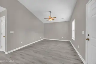 601 Brewster Lane, Wilmington, NC 28412 – photo 4: Livingroom