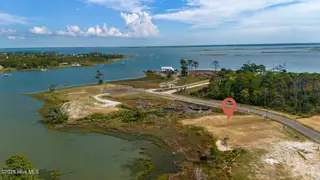 537 Freedom Park Road, Beaufort, NC 28516 – photo 1: 537 Freedom Park Rd