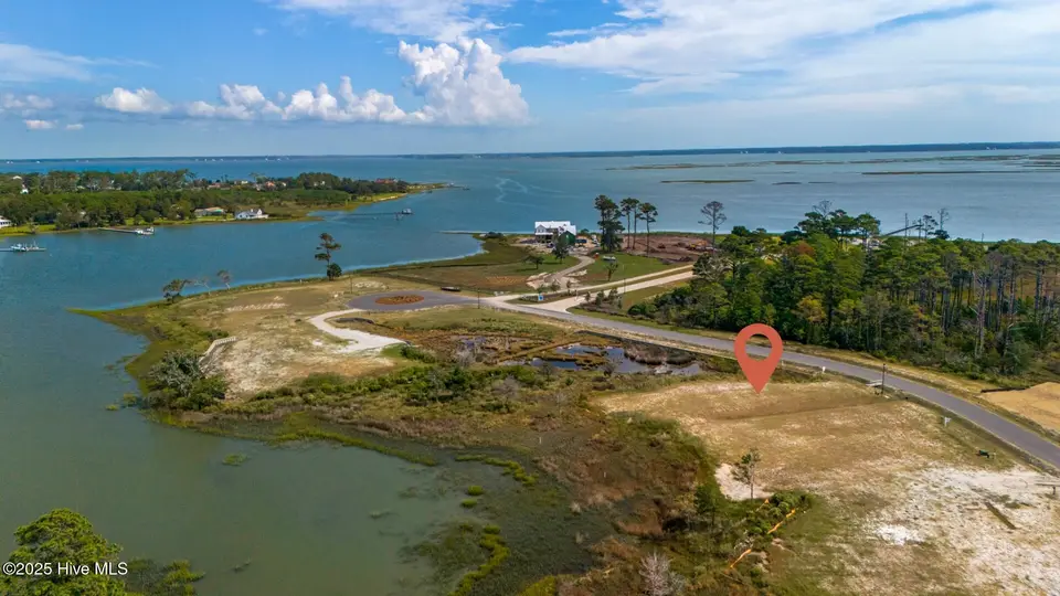 537 Freedom Park Road, Beaufort, NC 28516 – photo 1 of 22: 537 Freedom Park Rd