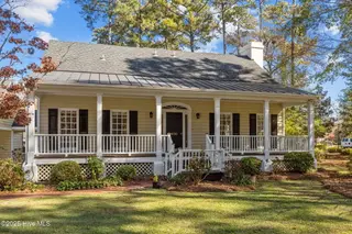 400 Hillcrest Drive, Morehead City, NC 28557 – photo 1: 2-web-or-mls-1S3A0308
