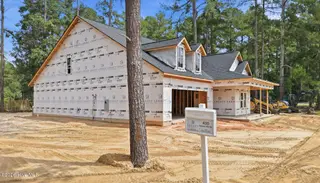 430 Hyland Hills Road, Southern Pines, NC 28387 – photo 6: 3-web-or-mls-DJI_20260829121519_0587_D