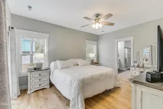 304 E Oak Island Drive, Oak Island, NC 28465 – photo 18: 304 E Oak Island-19