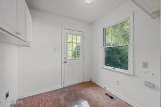 1506 Mona Passage Court, New Bern, NC 28560 – photo 18: 19-web-or-mls-DSC_9557