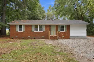 23526 Nc 33 E, Aurora, NC 27806 – photo 1: Front