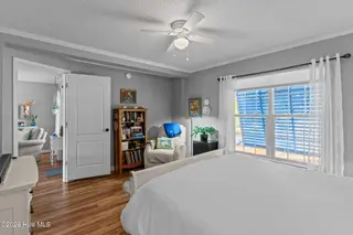 212 NE 33rd Street, Oak Island, NC 28465 – photo 17: 36-web-or-mls-BTS03465