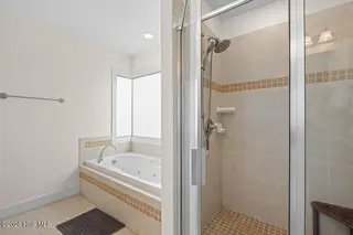 910 Canal Drive Unit B, Carolina Beach, NC 28428 — 4-bedroom condo, Carolina Beach, NC, photo 24 of 55: images-24