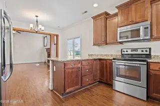 2400 Bray Court, Winterville, NC 28590 — 4-bedroom home in Davencroft Village, Winterville, NC, photo 17 of 53: IMG_0553