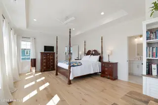 855 Cannonsgate Drive, Newport, NC 28570 – photo 24: Primary suite