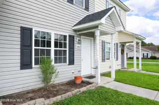 1002 Grandeur Avenue, Jacksonville, NC 28546 – photo 2