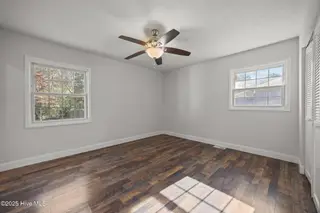 504 Oakwood Avenue, Jacksonville, NC 28546 – photo 13: 32-web-or-mls-504 Oakwood Ave. 84