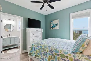 5205 E Pelican Drive, Oak Island, NC 28465 – photo 12: 15-web-or-mls-DSC06676
