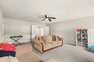 52 Heirloom Court, Benson, NC 27504 – photo 24: 023_file_7067