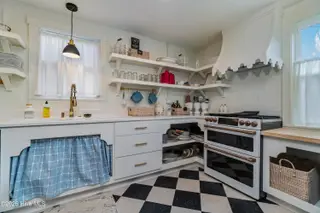 1300 Evans Street, Morehead City, NC 28557 – photo 24: Kitchen View